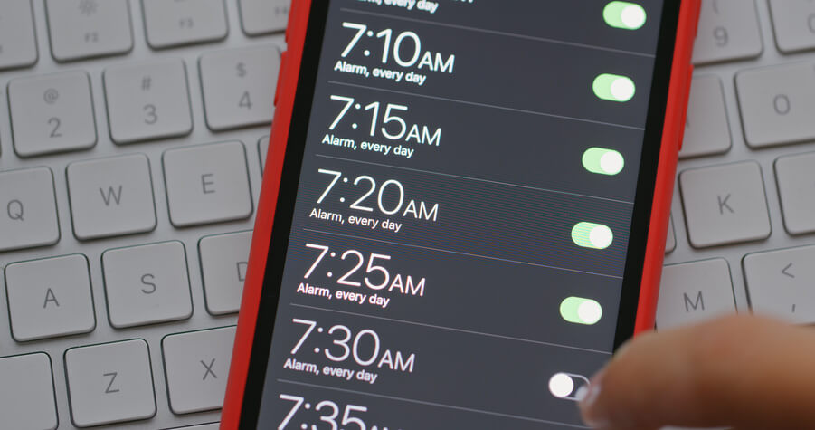 スマホ・アラーム・時間イメージ
